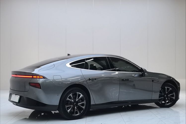 小鹏P7 2020款 670N车身外观6006