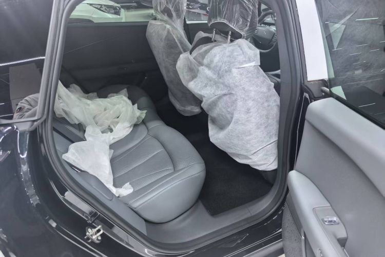 小鹏P7+ 2024款 长续航 Max中控内饰7012