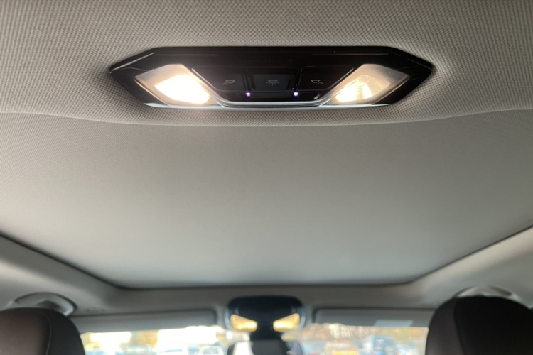 宝马3系 2021款 改款二 325Li M运动套装局部细节22