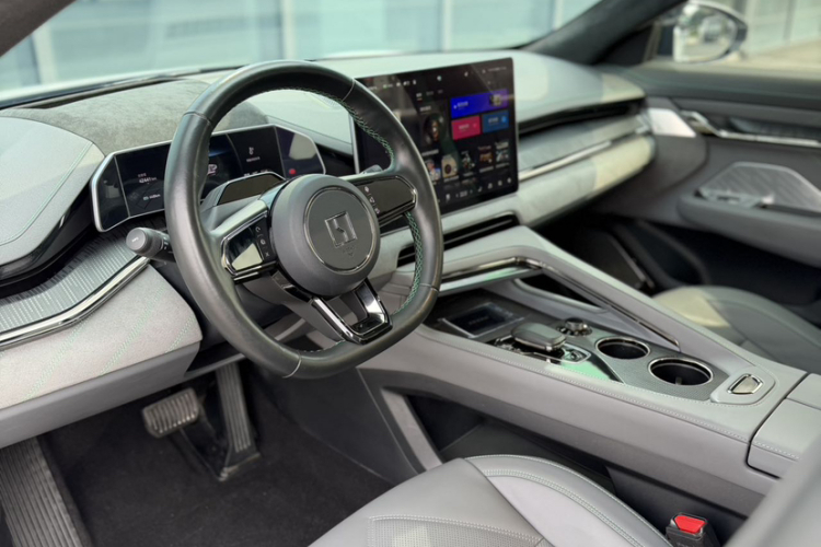 极氪001 2021款 长续航双电机 WE版中控内饰7004