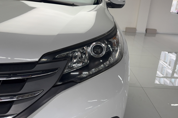 本田CR-V 2013款 2.4L 四驱豪华版局部细节9005