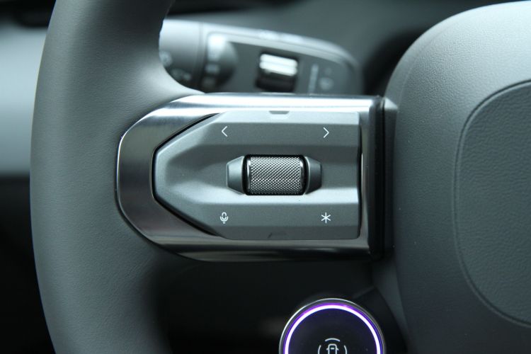 小鹏P7 2025款 750 四驱高性能 Ultra中控内饰7003