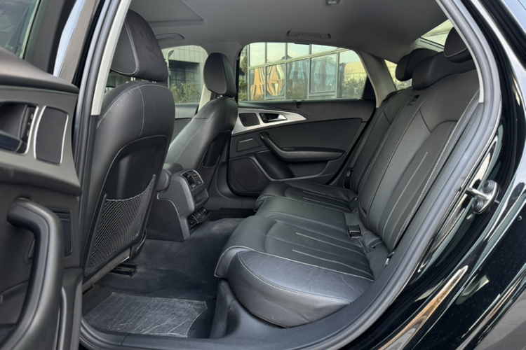 奥迪A6L 2018款 30周年年型 TFSI 进取型中控内饰7003