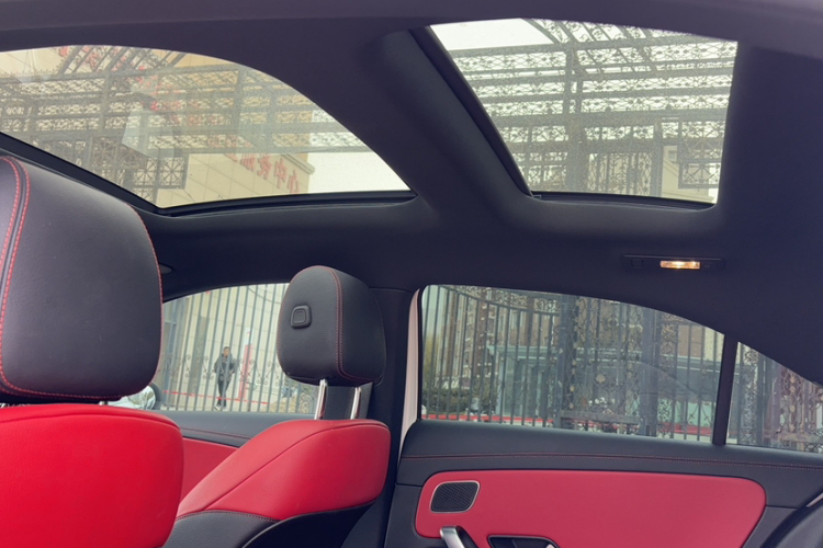 奔驰A级AMG 2023款 AMG A 35 L 4MATIC局部细节22