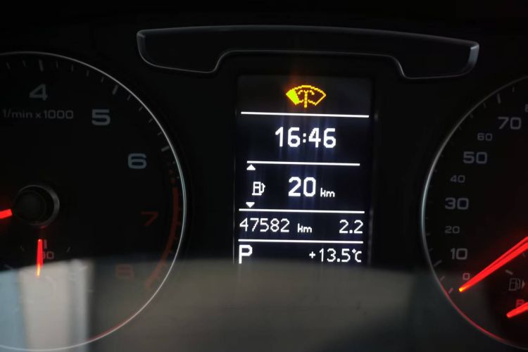 奥迪Q3 2018款 35 TFSI 时尚型典藏版中控内饰15