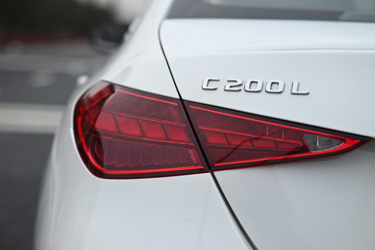 奔驰C级 2023款 C 200 L 运动版车身外观6008