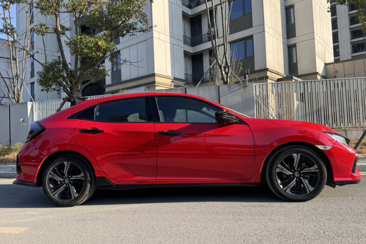 本田 思域 2021款 HATCHBACK 220TURBO CVT潮酷控车身外观6001