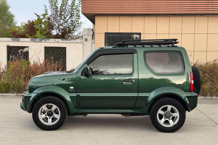 铃木 吉姆尼 2012款 1.3 AT JLX车身外观6006