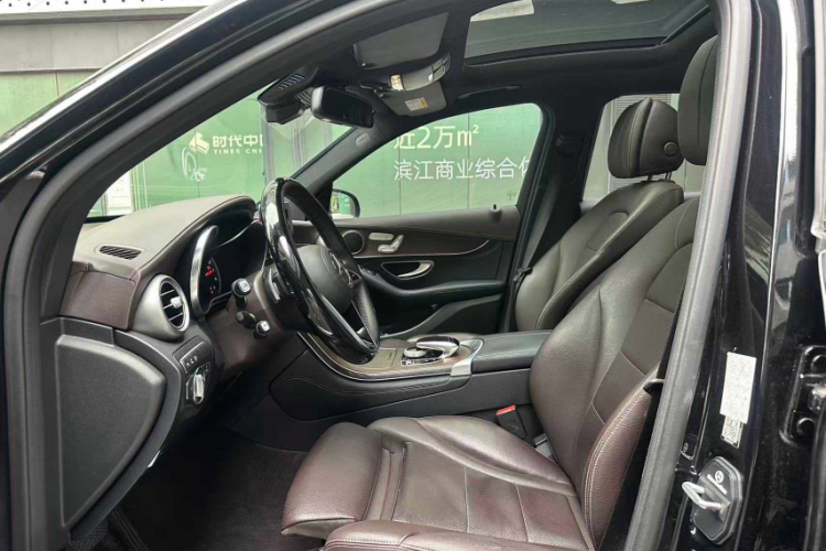 奔驰GLC 2018款 GLC 300 4MATIC 动感型车身外观6011
