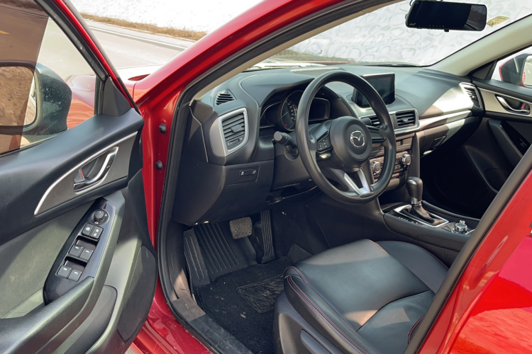 马自达3 昂克赛拉 2017款 三厢 1.5L 自动豪华型 国V中控内饰7002