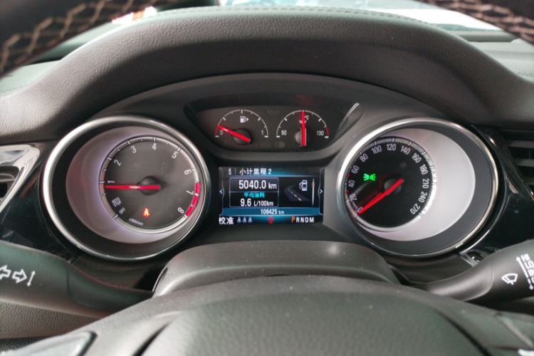 别克 君威 2019款 20T 精英型 国VI中控内饰15