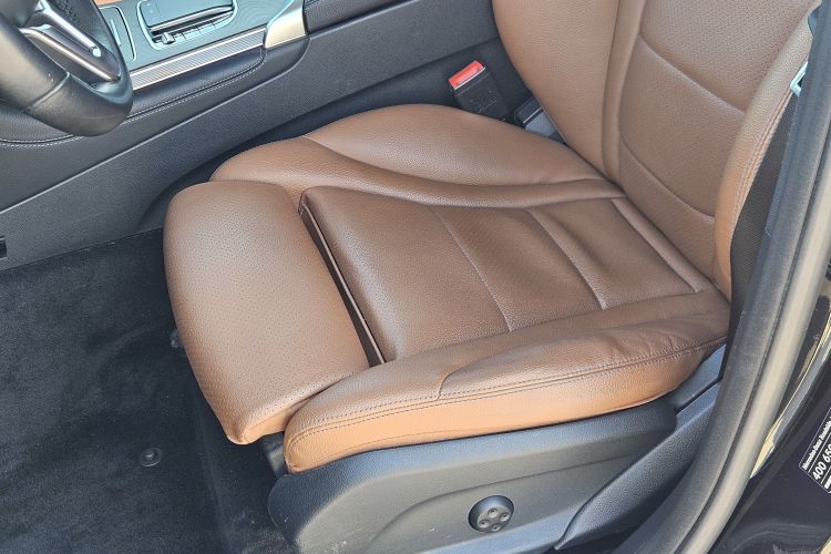 奔驰GLC 2020款 GLC 300 L 4MATIC 动感型中控内饰7007