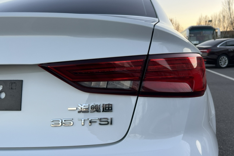 奥迪A3 2017款 Limousine 35 TFSI 进取型局部细节22