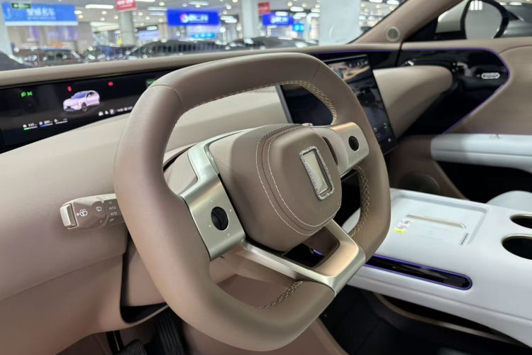 阿维塔07 2026款 Max+ 增程版 52.01kWh中控内饰7003