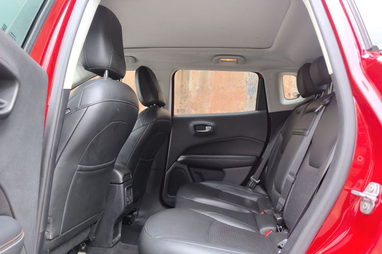 Jeep 指南者 2017款 200T 自动家享版中控内饰7005