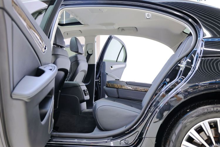 红旗H7 2021款 2.0T 旗舰版中控内饰7009