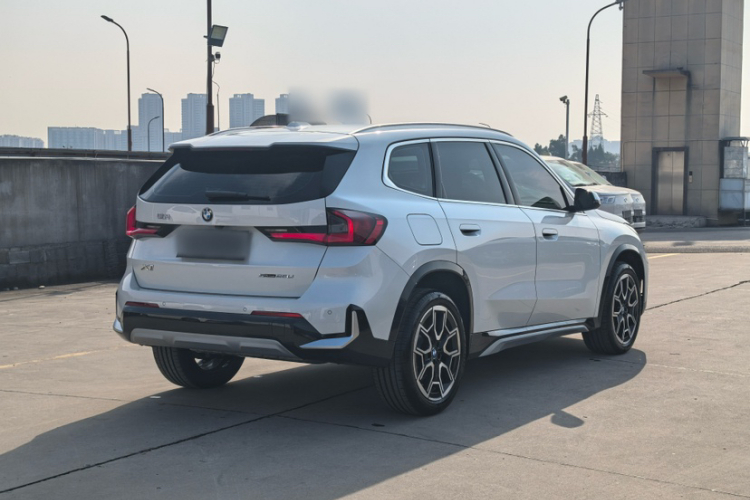 宝马X1 2024款 sDrive25Li X设计套装车身外观6002