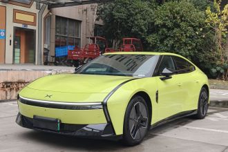 小鹏P7 2025款 702 长续航 Ultra