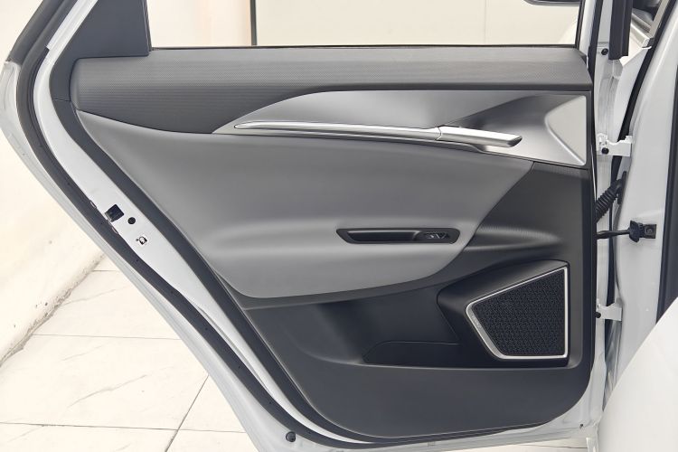 吉利几何G6 2022款 480 新智型中控内饰7006