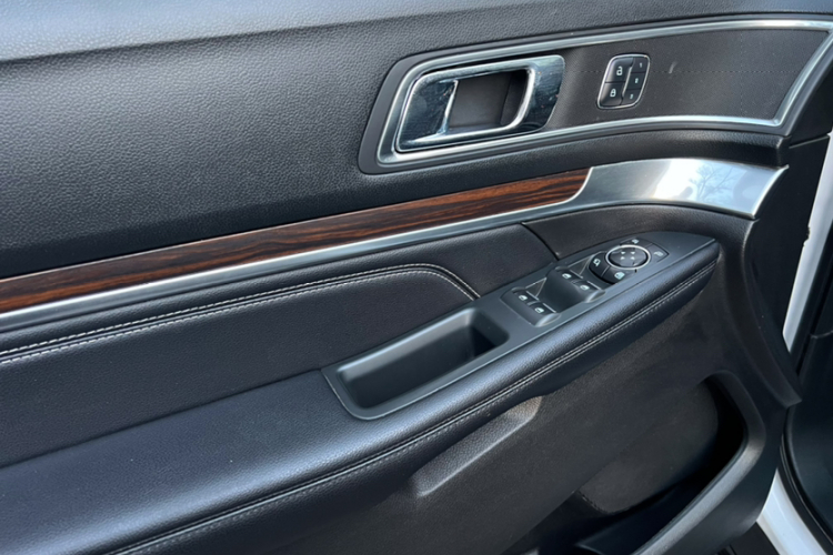 福特 探险者(进口) 2017款 2.3T 精英版中控内饰7003