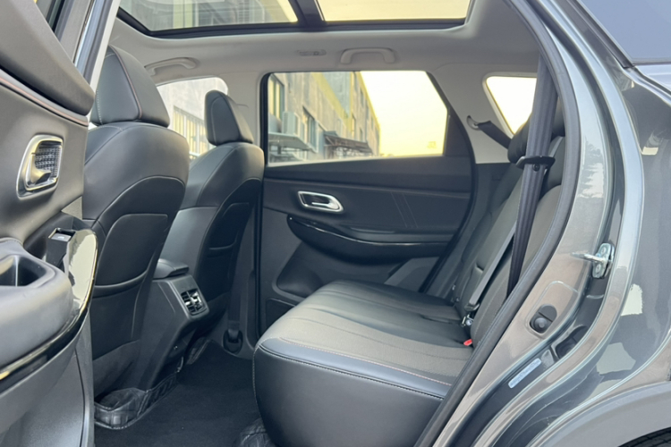 长安欧尚X7 PLUS 2022款 1.5T 蓝鲸版自动Geeker领航型中控内饰7002