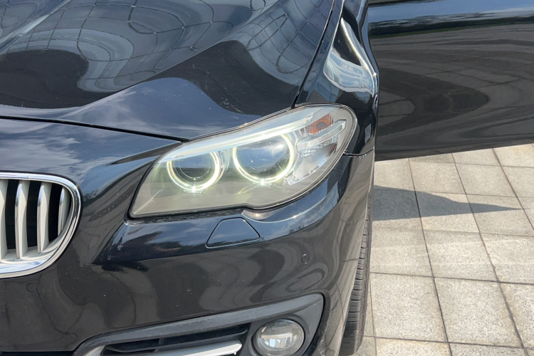 宝马5系 2014款 535Li 领先型局部细节36