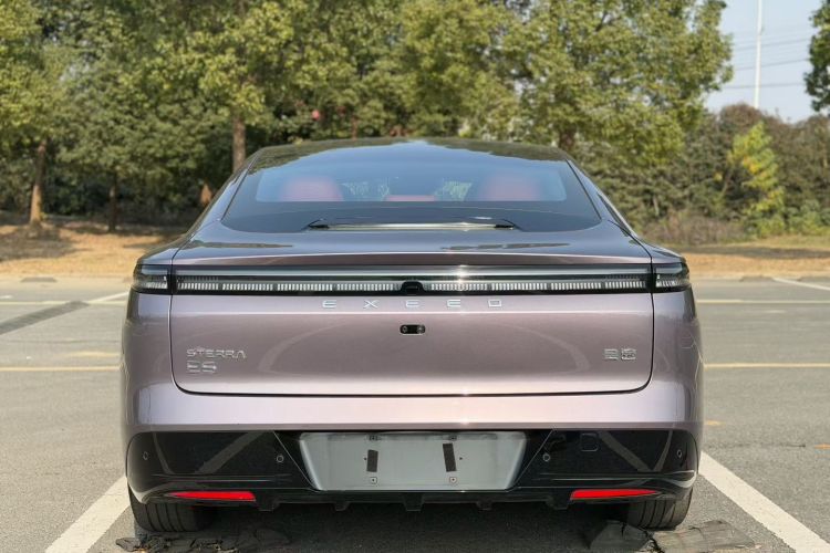 星途 星纪元 ES 2025款 增程 Max 城区辅助驾驶车身外观6006