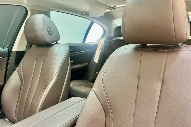 宝马5系 2019款 525Li 豪华套装局部细节57