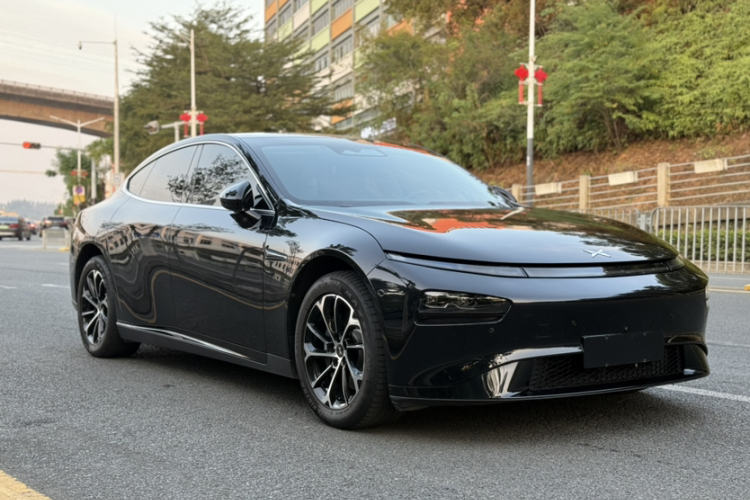 小鹏P7 2023款 586E车身外观6007