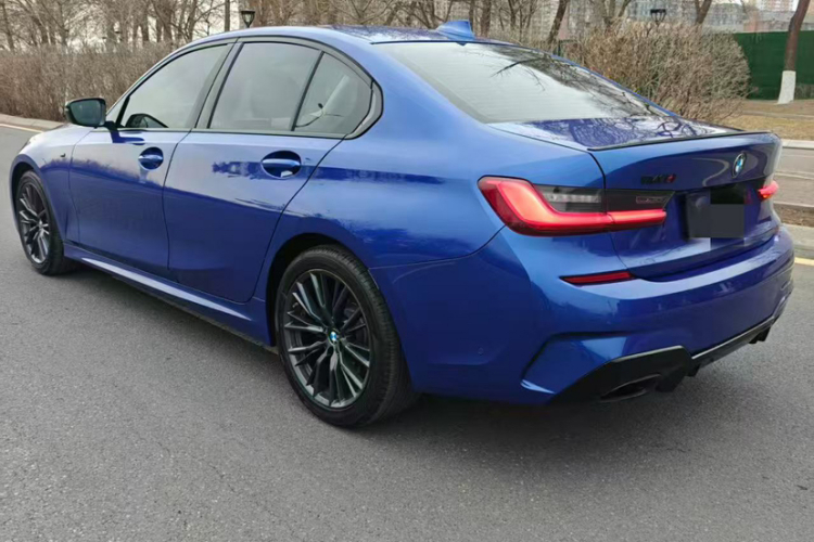 宝马3系 2020款 改款 325i M运动曜夜套装车身外观6005