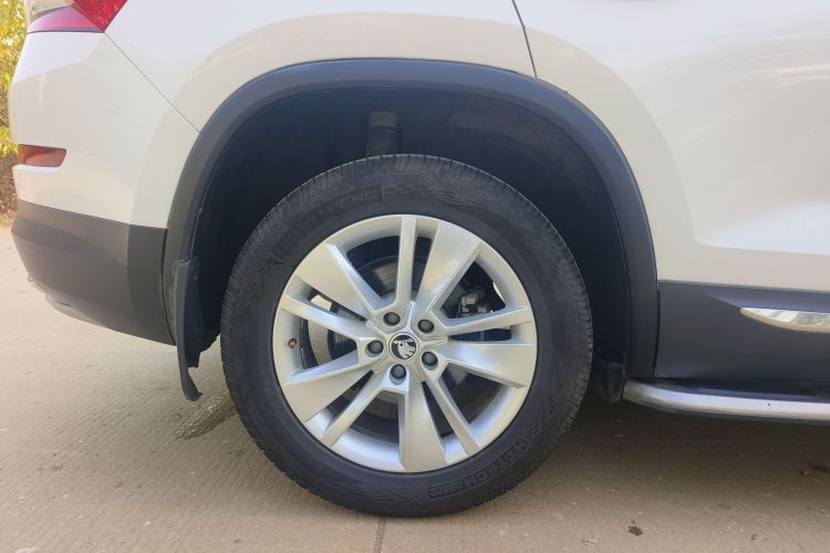 斯柯达 柯迪亚克 2018款 改款 TSI330 5座两驱豪华优享版车身外观6012