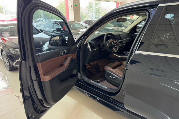 宝马X5(进口) 2020款 xDrive30i M运动套装车身外观6010