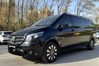 奔驰 威霆 2021款 2.0T 精英版 7座