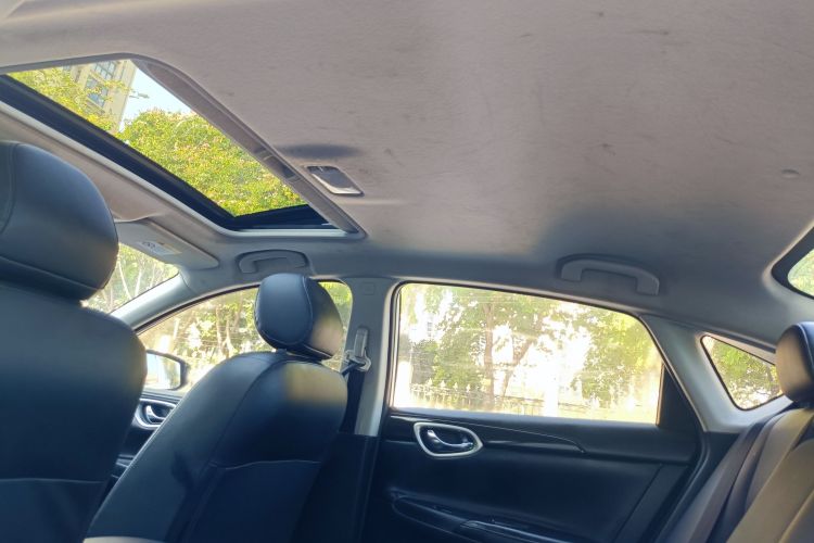 日产 轩逸 2024款 经典 1.6XL CVT豪华版中控内饰7003