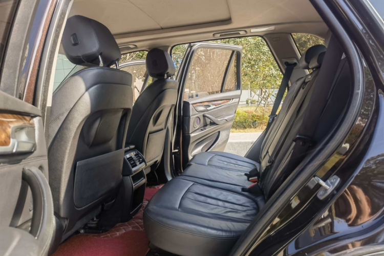 宝马X5(进口) 2014款 xDrive35i 典雅型中控内饰7005