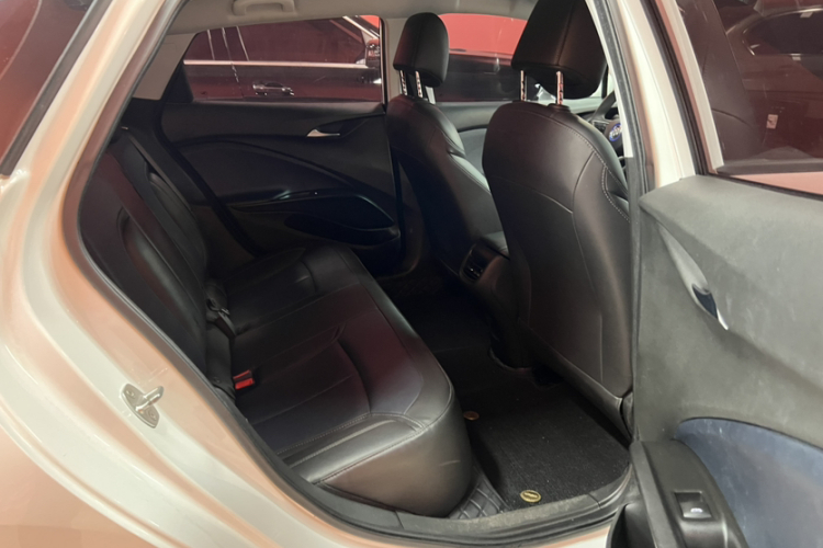 别克 微蓝6 2023款 430km 出行版中控内饰7004