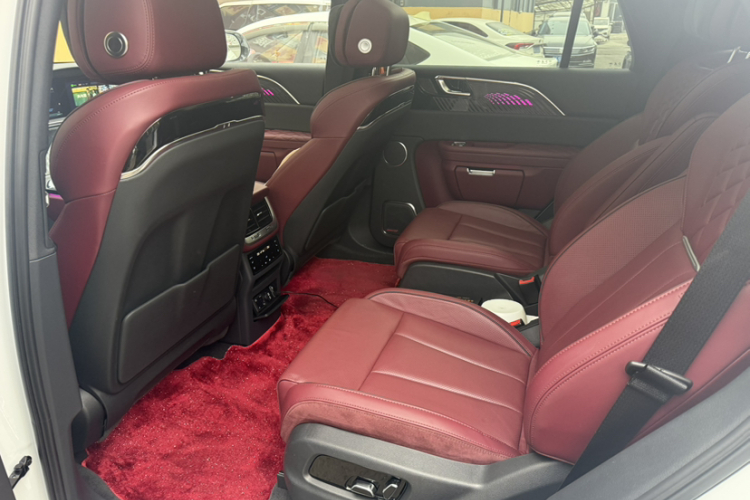 红旗E-HS9 2021款 510km 旗畅版 六座中控内饰7003