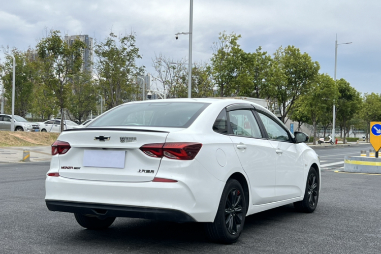 雪佛兰 科鲁泽 2019款 Redline 320T 双离合欢快版 国VI车身外观6004