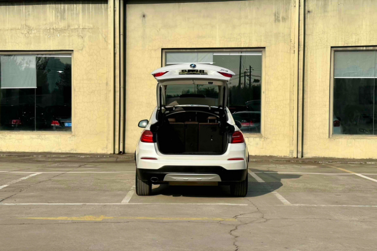 宝马X4 2014款 xDrive20i X设计套装车身外观6006