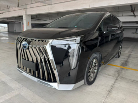 广汽传祺 传祺M8 2023款 宗师系列 双擎 御尊版