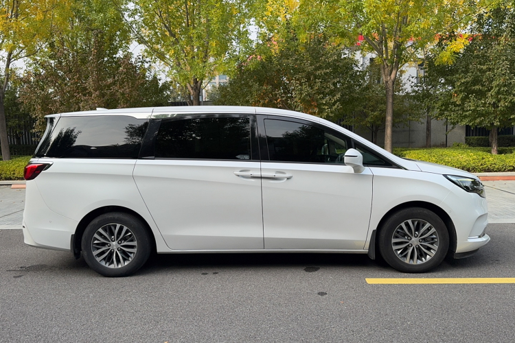 别克GL8 2021款 ES陆尊 653T 尊享型车身外观6003