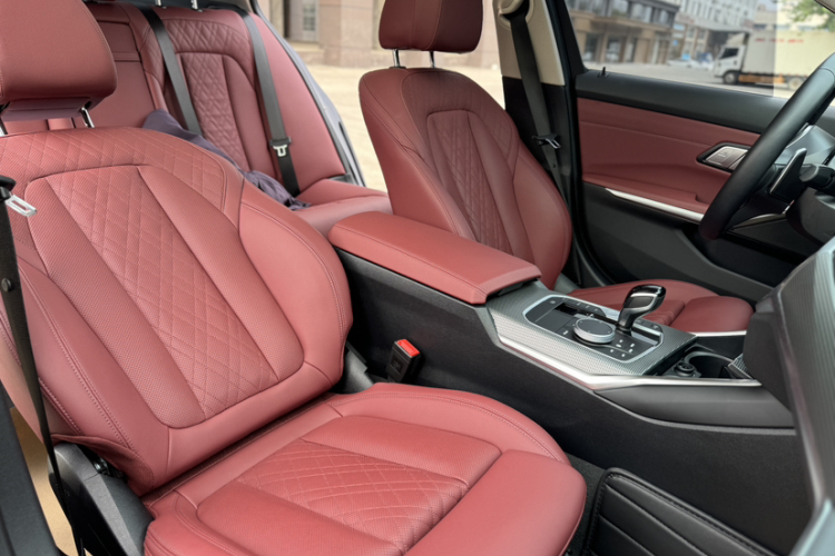 宝马3系 2022款 325Li M运动曜夜套装局部细节9002