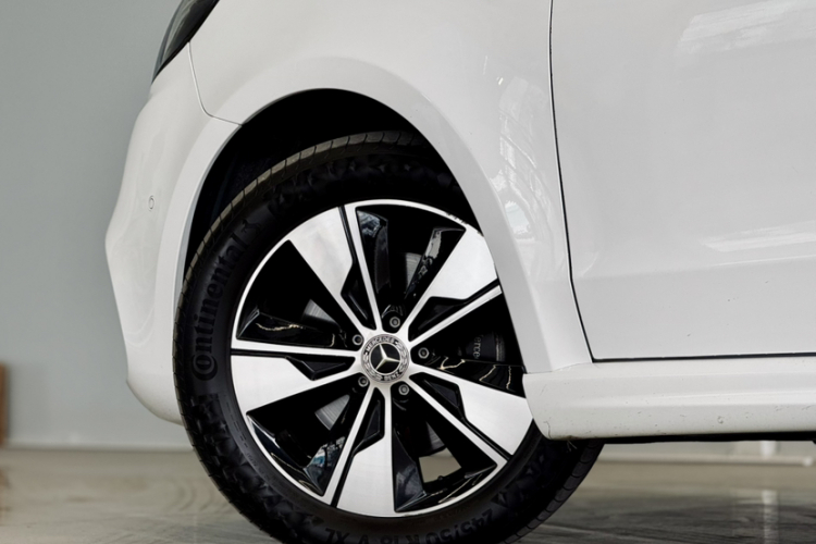 奔驰V级 2020款 V 260 L 长轴距豪华版车身外观6001