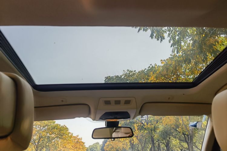 宝马5系 2013款 525Li 豪华型局部细节22