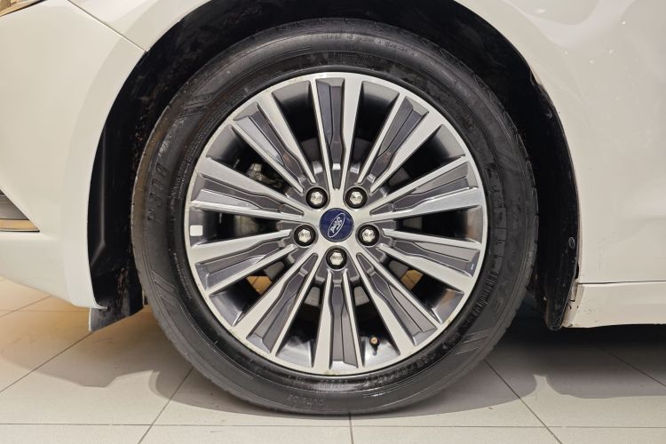 福特 蒙迪欧 2017款 EcoBoost 180 豪华型车身外观6011