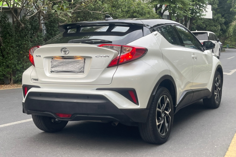 丰田C-HR 2020款 2.0L 领先版车身外观6004