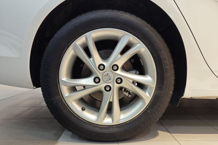 别克 君威 2024款 25T 超享版车身外观6014