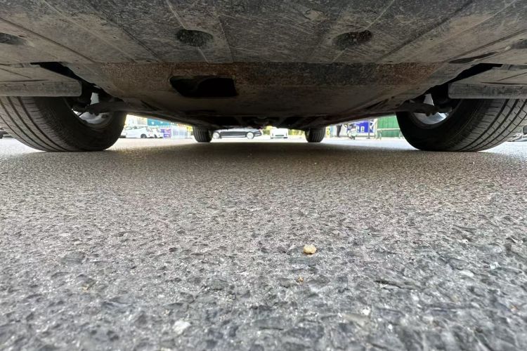 起亚K5 2014款 2.0L 手动GL局部细节9003