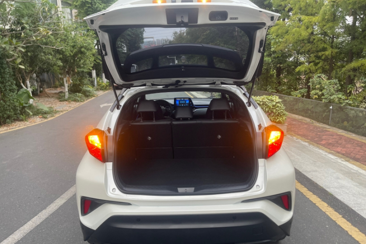 丰田C-HR 2020款 2.0L 领先版中控内饰7014