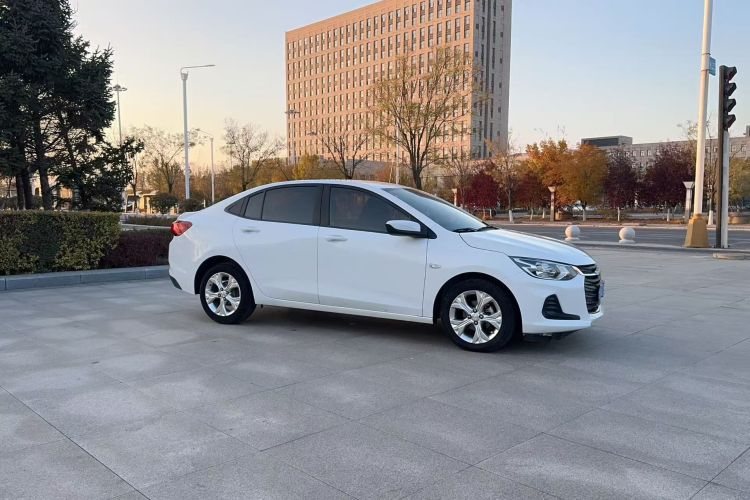 雪佛兰 科沃兹 2020款 325T 自动欣悦版车身外观6007